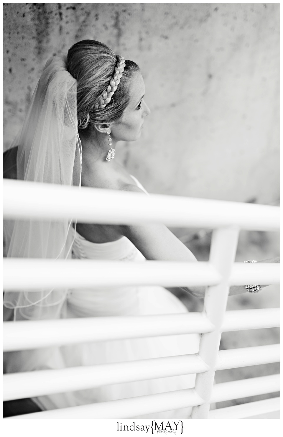 crowneplazaminneapolisweddingphotography_lindsaymayphotography_0015.jpg