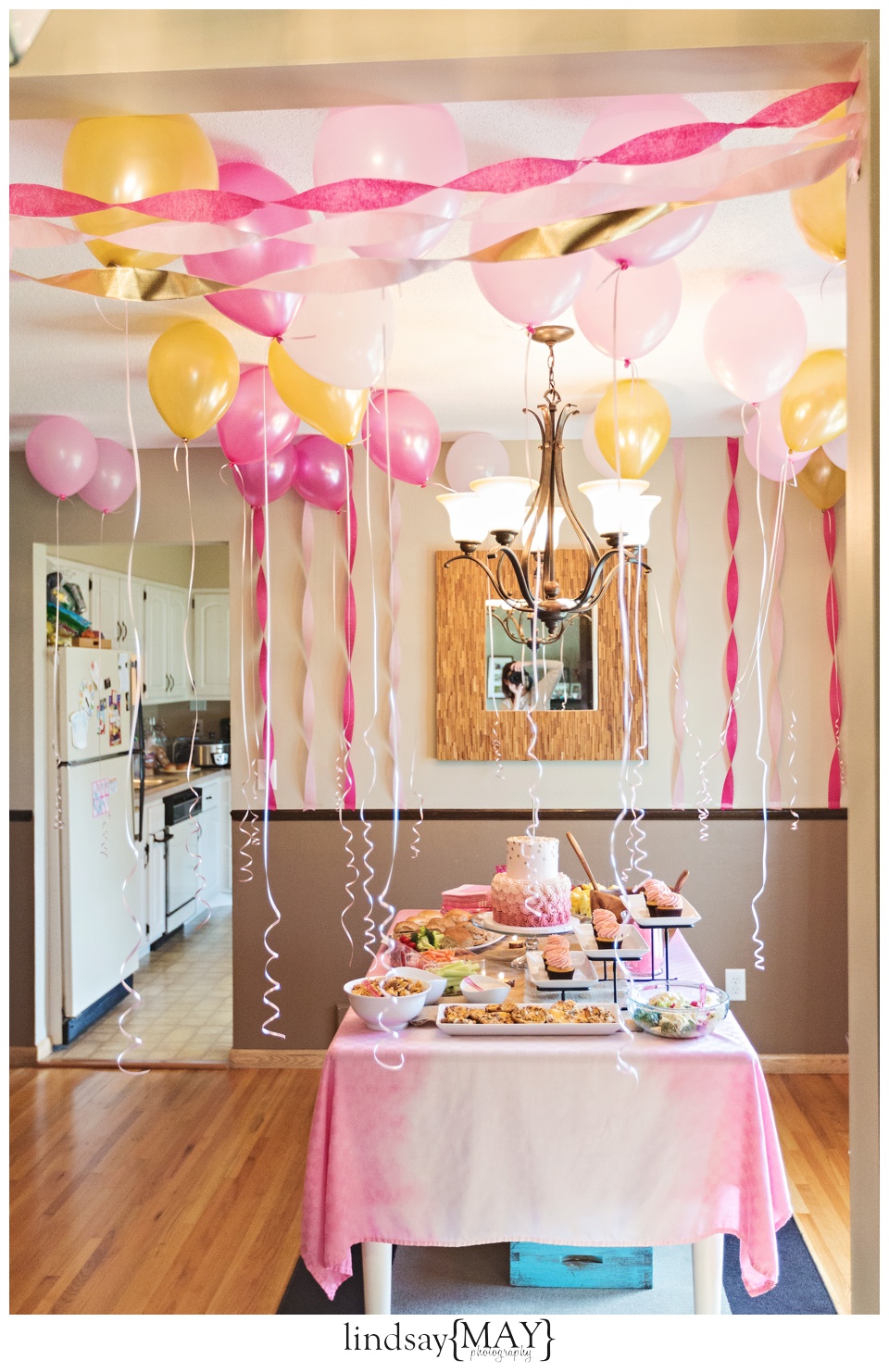 pinkandgoldfirstbirthdaypartylindsaymayphotography_0021.jpg