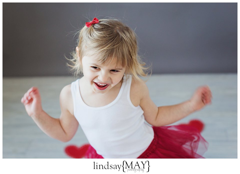 minneapolisfamilyphotographer_lindsaymayphotographyvalentinesminisessions_0007.jpg